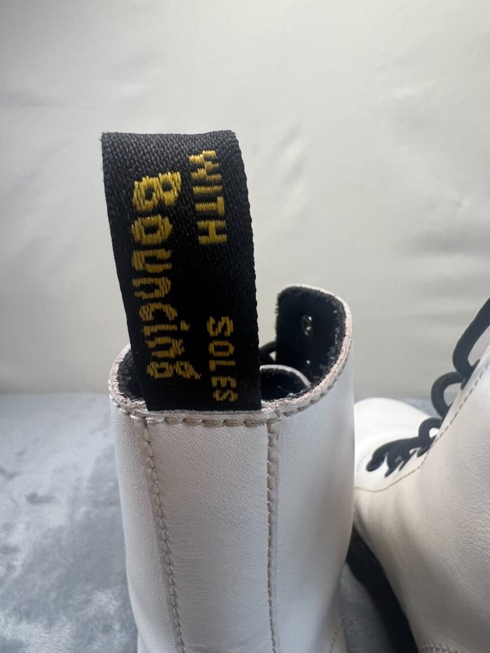 Dr Martens Luana AirWair white boot with yellow trim sz 8 - Picture 6 of 8